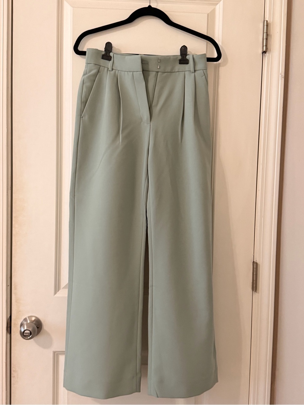 Abercrombie & Fitch Sloane Wide-Leg High-Rise Pants in Sage Green 25 Petite